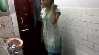 Indian girl in bathroom today porn videos