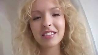 Beautiful blonde hot blowjob and swallow cum 